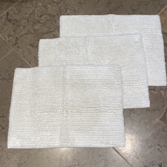 Set of 3 Bright White Fluffy Bath Mats - Picture 1 of 5